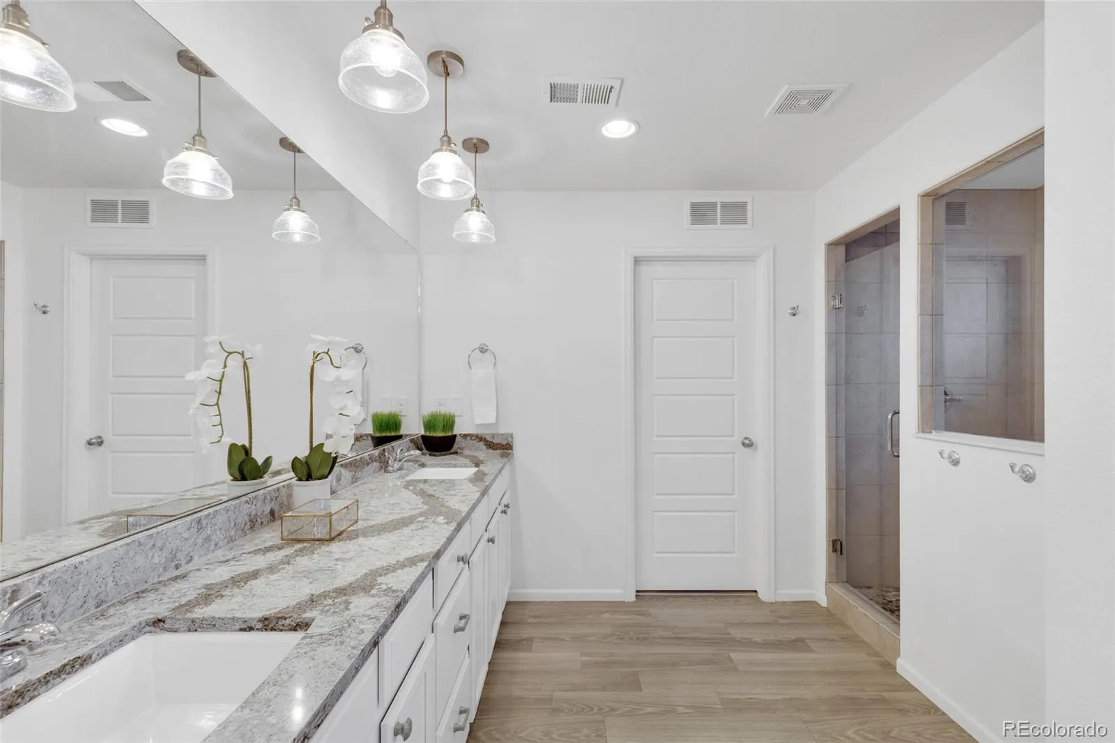4778 S Biloxi Way Aurora CO 80016 MLS #REC8522784 05182026185042 1600 22