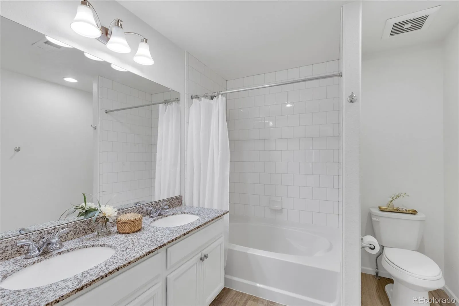 4778 S Biloxi Way Aurora CO 80016 MLS #REC8522784 05182026185042 1600 30