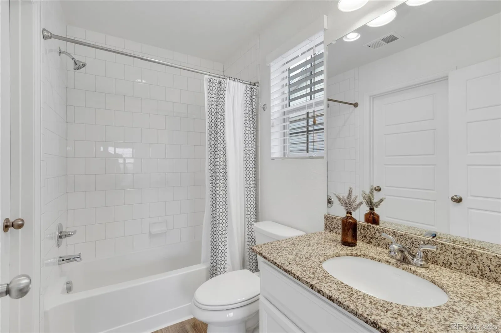 4778 S Biloxi Way Aurora CO 80016 MLS #REC8522784 05182026185042 1600 34