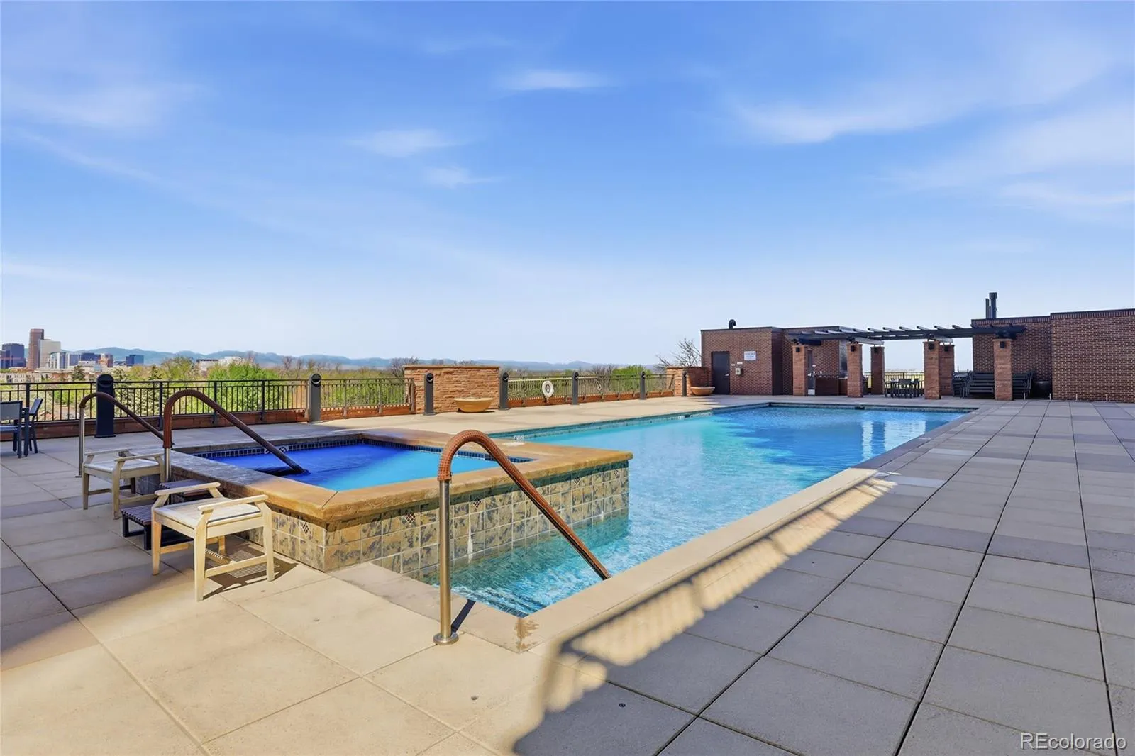 04182026174836 1600 33