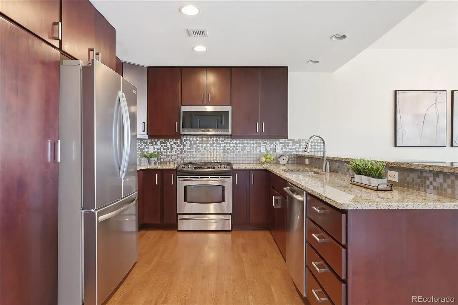 04182026174836 1600 4