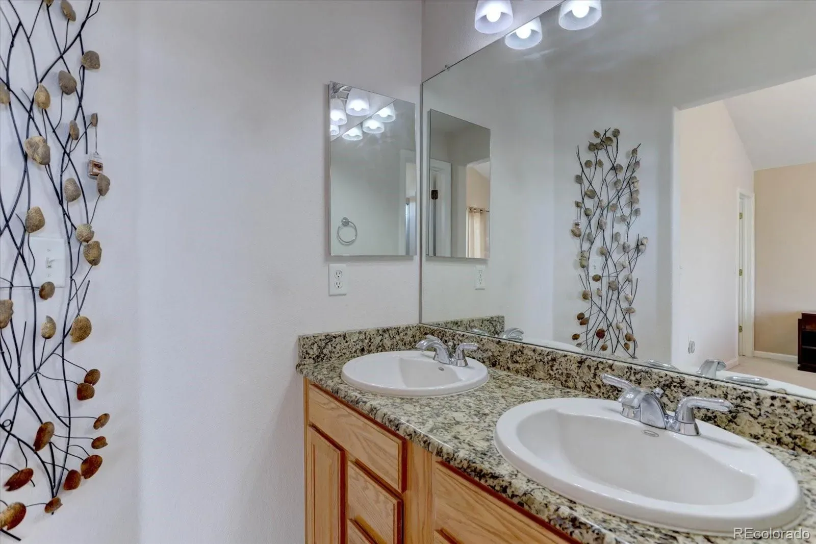 17052 E Warren Place #A Aurora CO 80013 MLS #REC8523392 03122026170608 1600 20