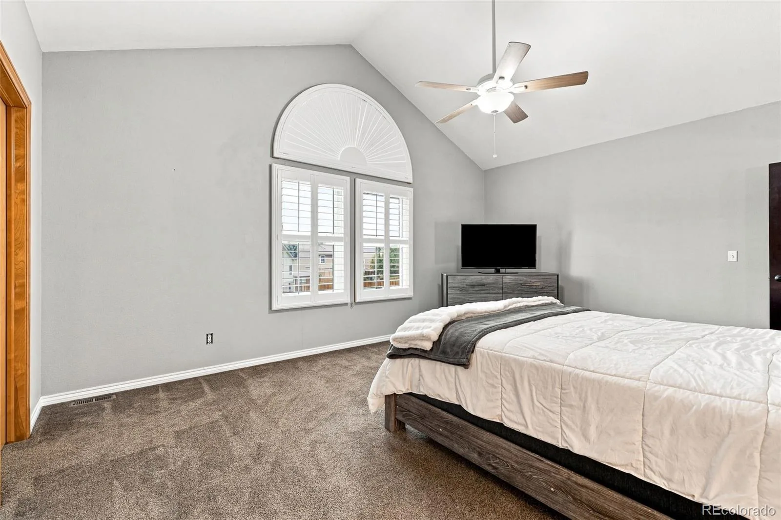 6599 S Oak Circle Littleton CO 80127 | MLS #REC8525860 08212026144909 1600 28