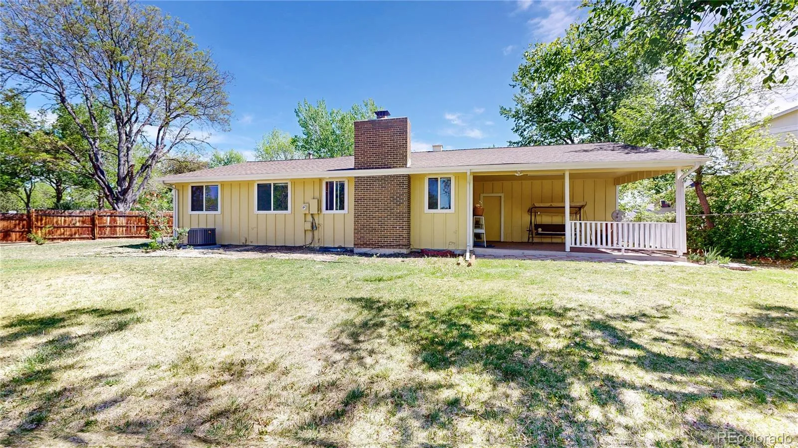 7027 Vivian Court Arvada CO 80004 MLS #REC8528719 05152026013450 1600 22