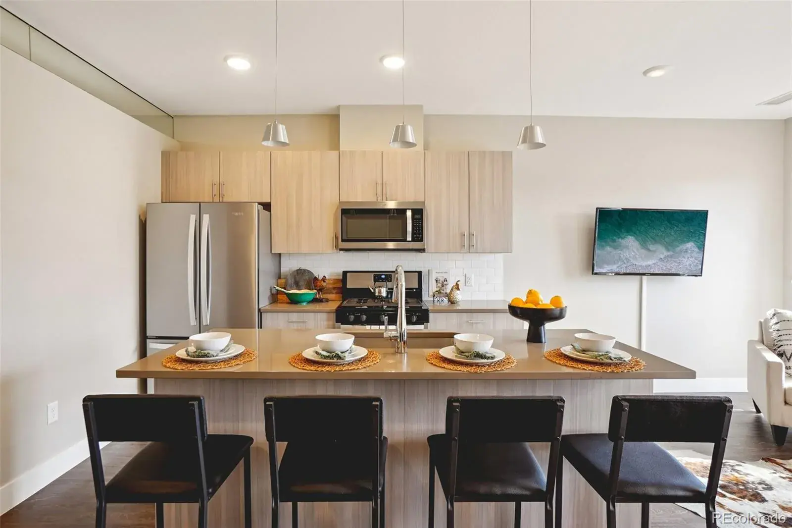 2374 S University Boulevard #204 Denver CO 80210 MLS #REC8534370 02052026015321 1600 14