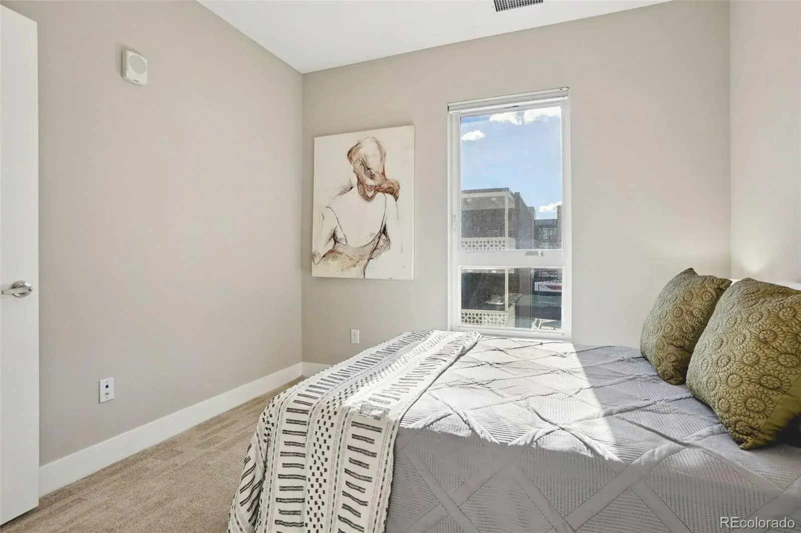 2374 S University Boulevard #204 Denver CO 80210 MLS #REC8534370 02052026015321 1600 17