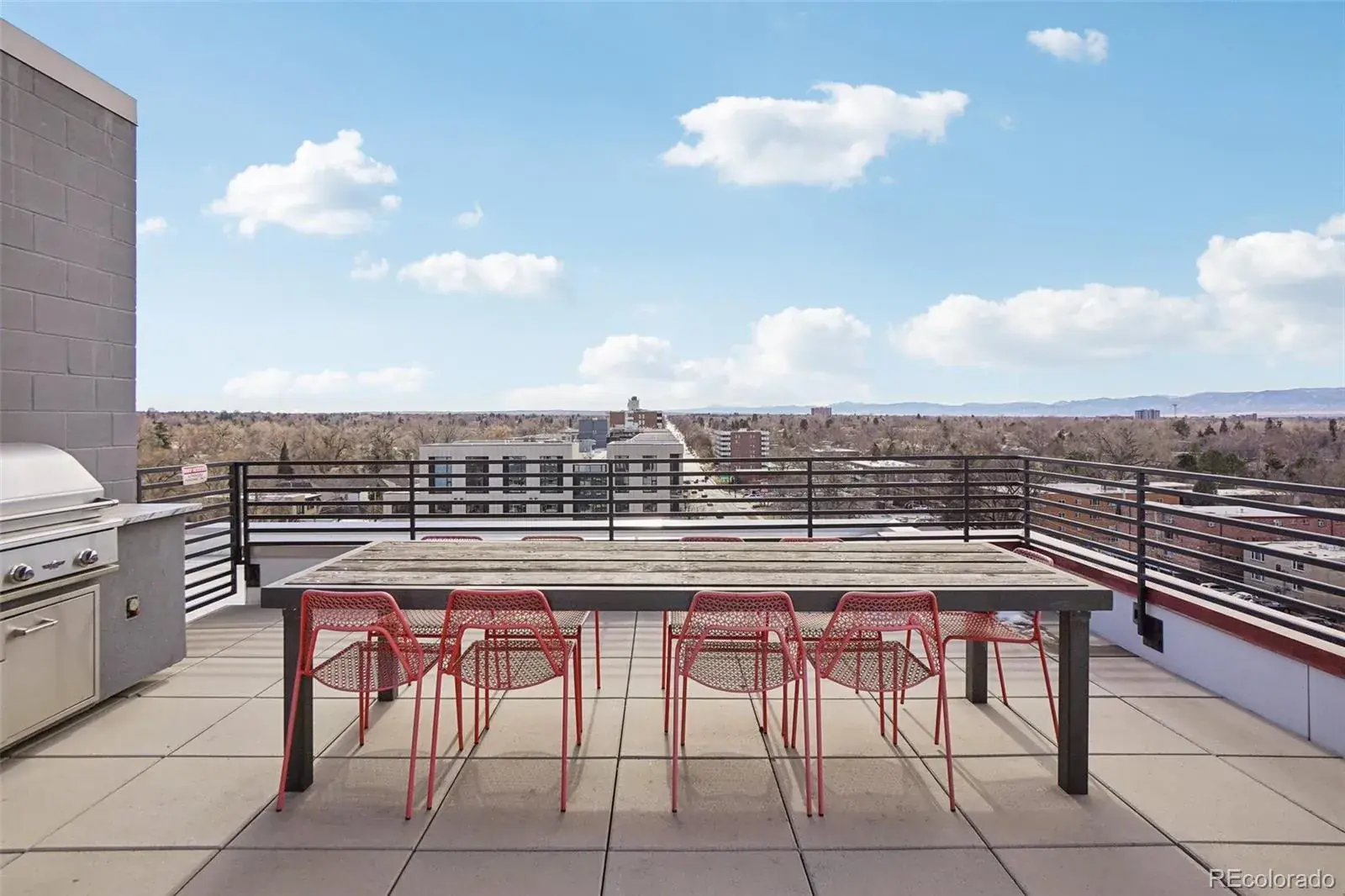 2374 S University Boulevard #204 Denver CO 80210 MLS #REC8534370 02052026015321 1600 33