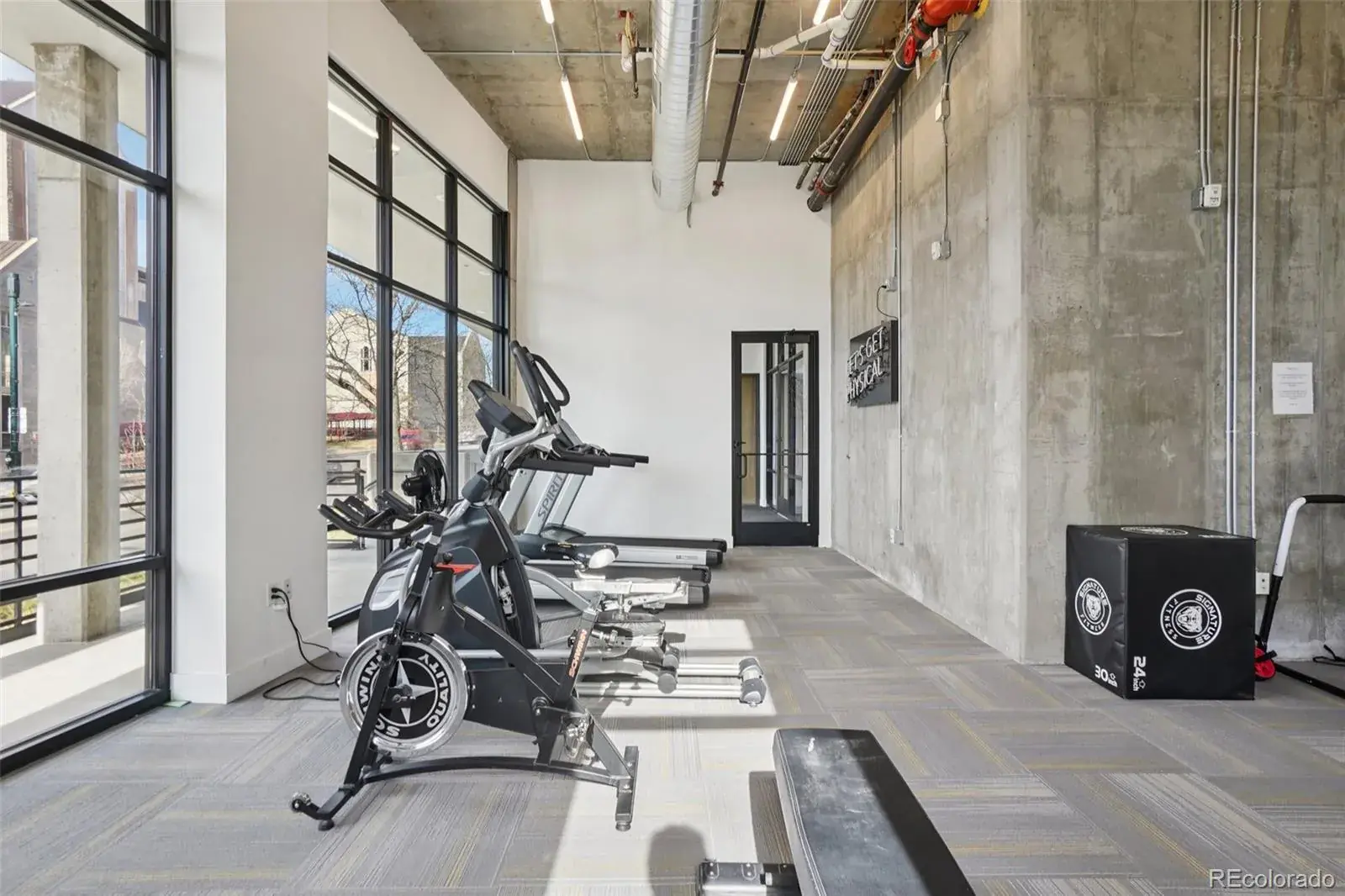2374 S University Boulevard #204 Denver CO 80210 MLS #REC8534370 02052026015321 1600 37