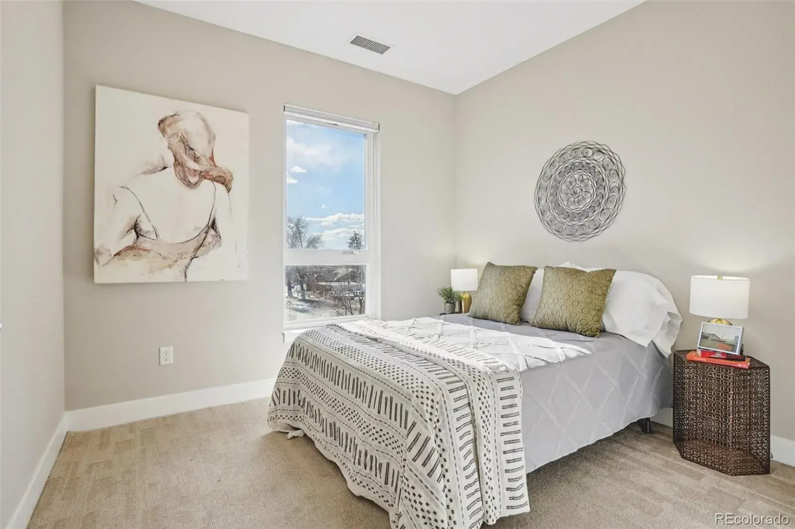 2374 S University Boulevard #204 Denver CO 80210 MLS #REC8534370 02052026015321 1600 4
