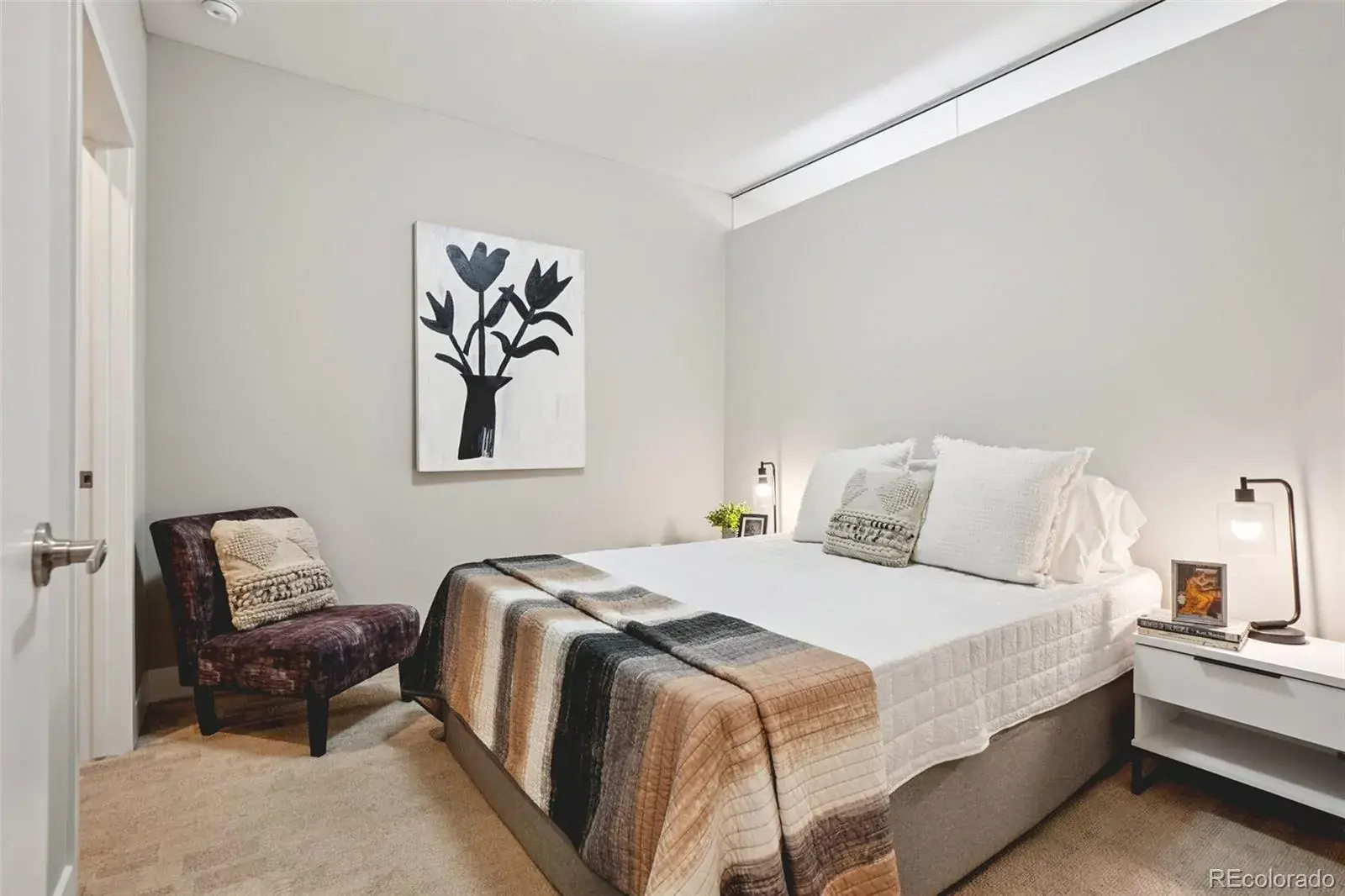 2374 S University Boulevard #204 Denver CO 80210 MLS #REC8534370 02052026015321 1600 5