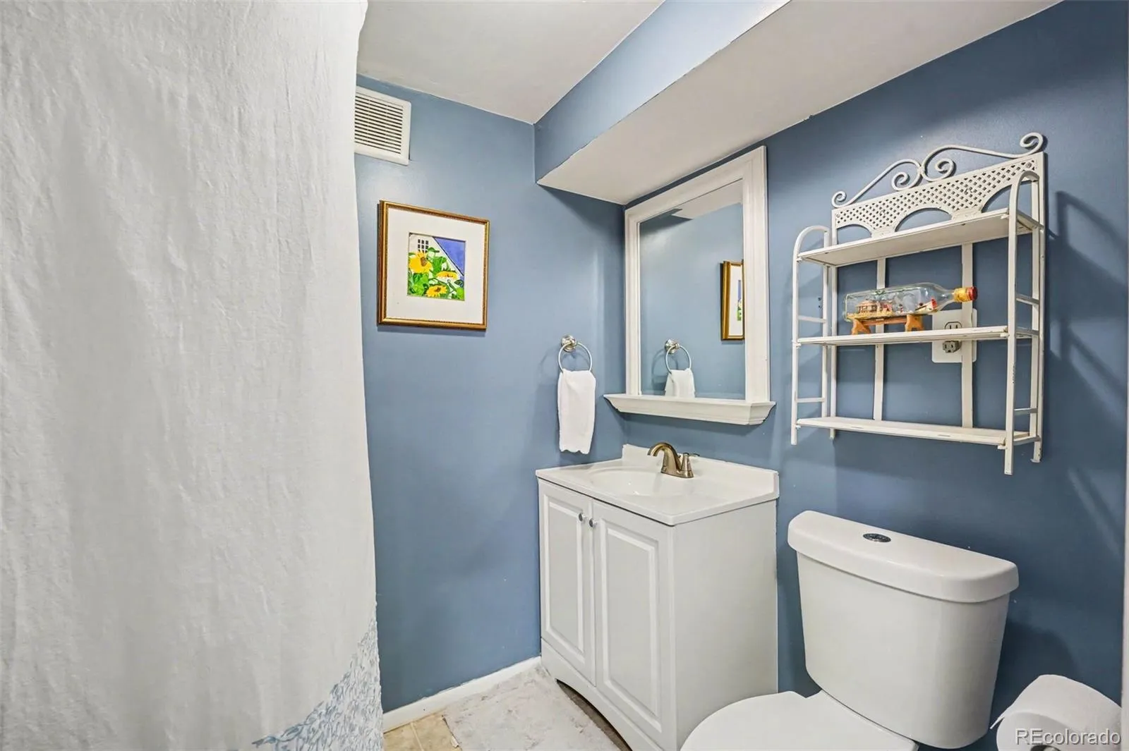 04072026003958 1600 18