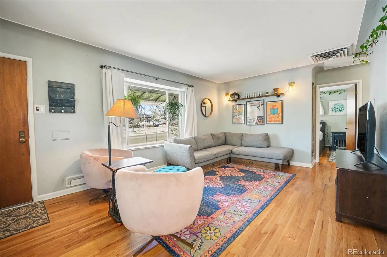 04072026003958 1600 6