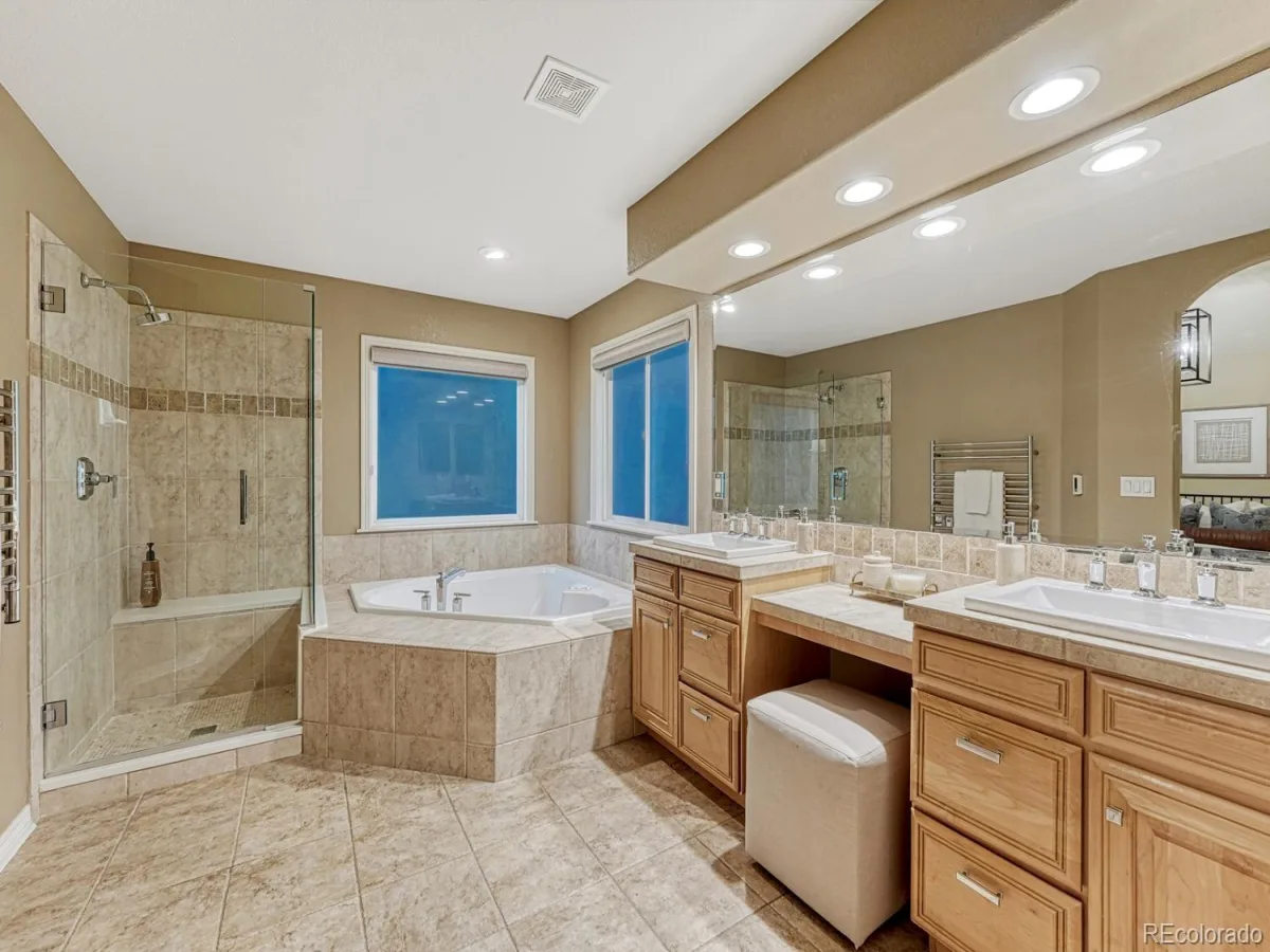 9615 Aspen Hill Circle Lone Tree CO 80124 | MLS #REC8538013 08212026004933 1200 20