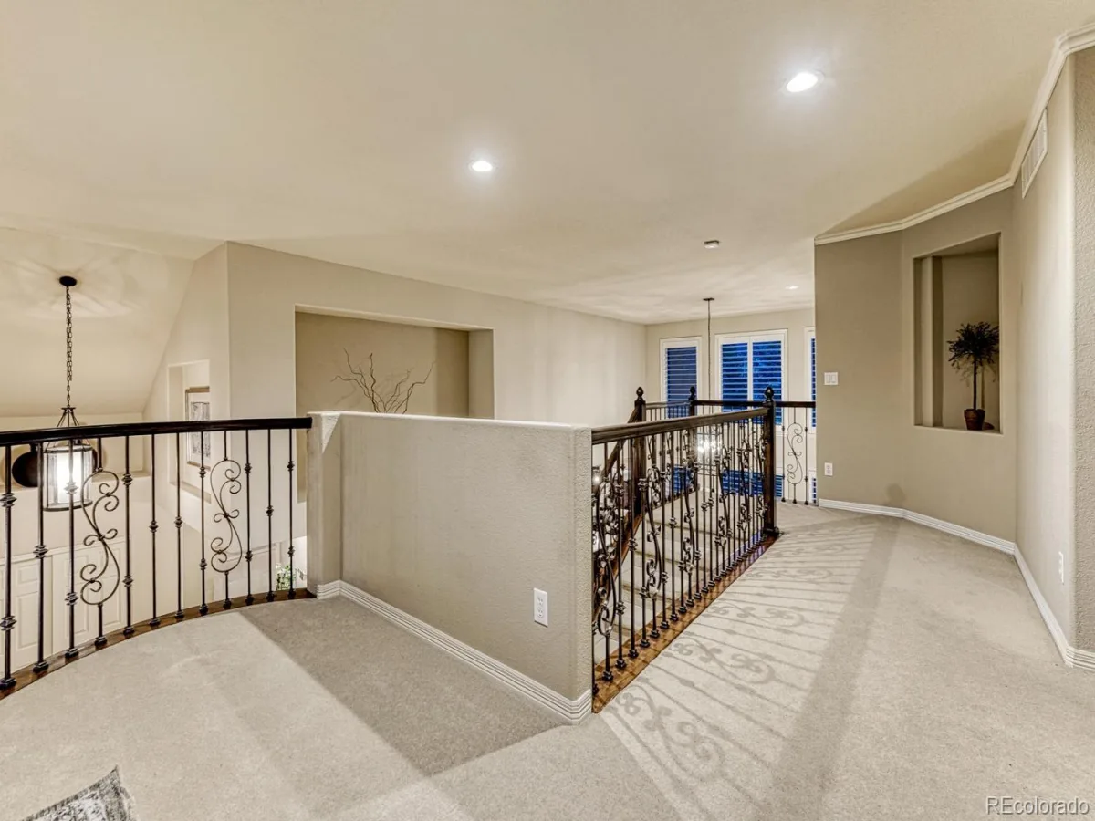 9615 Aspen Hill Circle Lone Tree CO 80124 | MLS #REC8538013 08212026004933 1200 33
