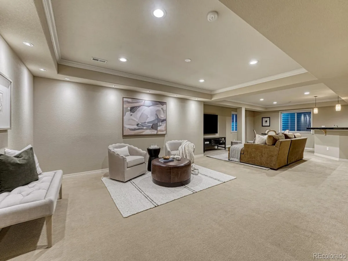 9615 Aspen Hill Circle Lone Tree CO 80124 | MLS #REC8538013 08212026004933 1200 35