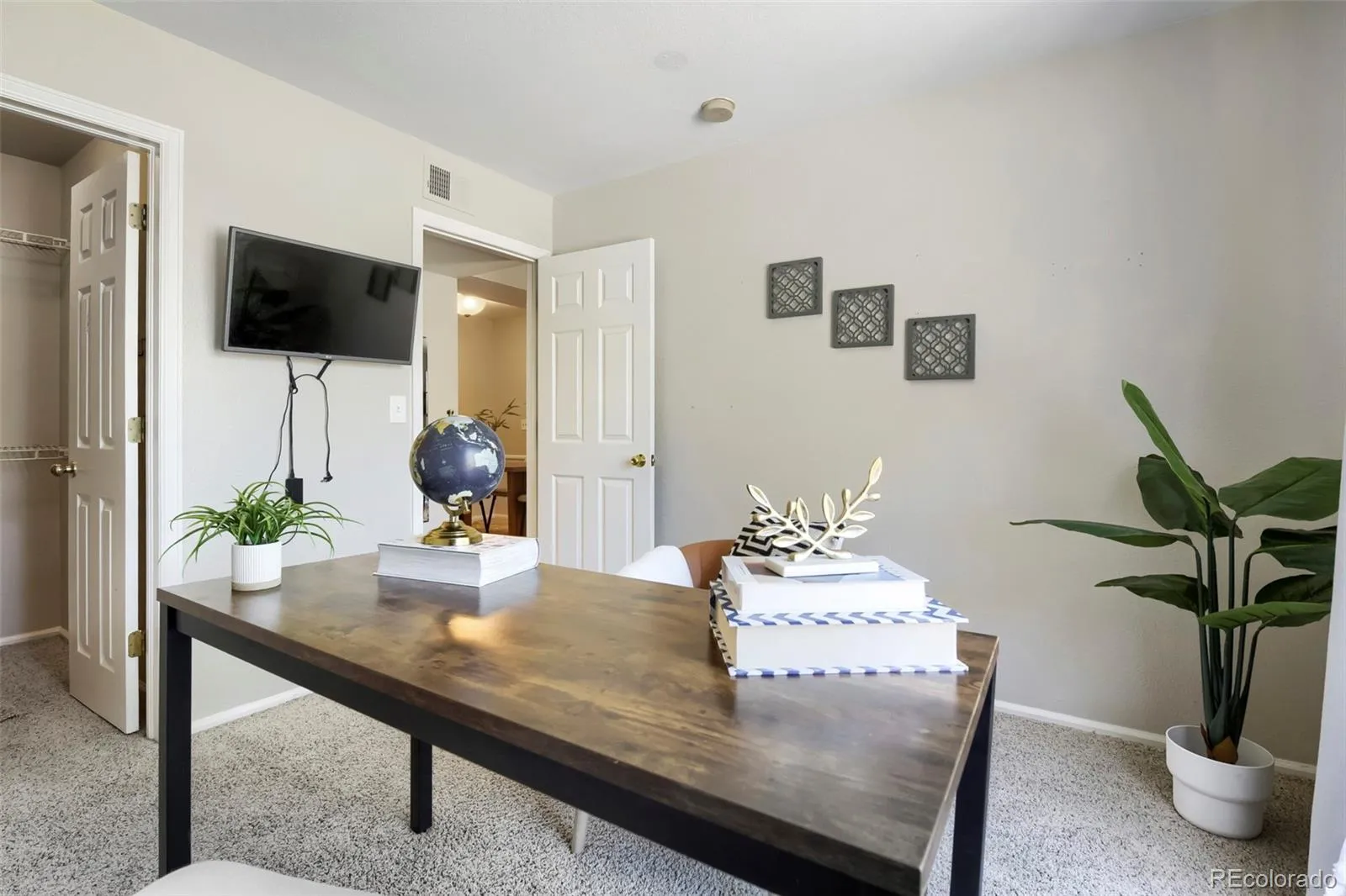 04162026160620 1600 12