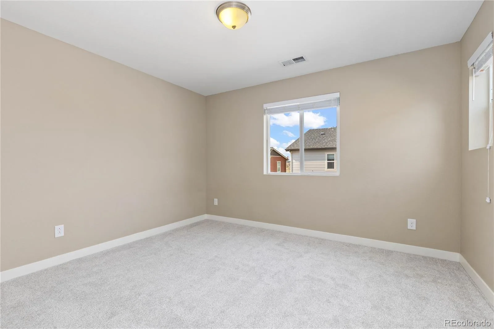 2335 W 164th Place Broomfield CO 80023 | MLS #REC8538904 07092026184427 1600 19