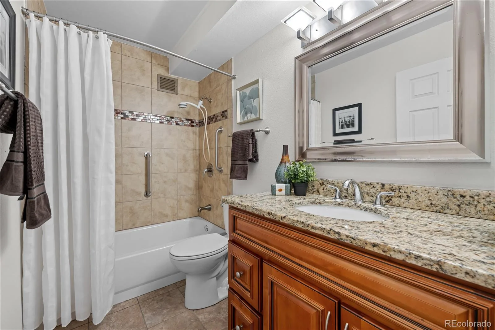 9355 E Center Avenue #4A #9355 Denver CO 80247 | MLS #REC8539904 09232026191041 1600 9