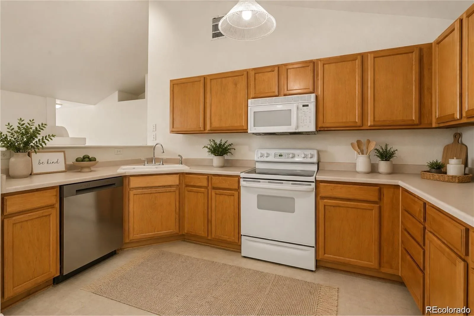 3271 E 103rd Place #1305 Thornton CO 80229 | MLS #REC8547994 08132026223747 1600 2