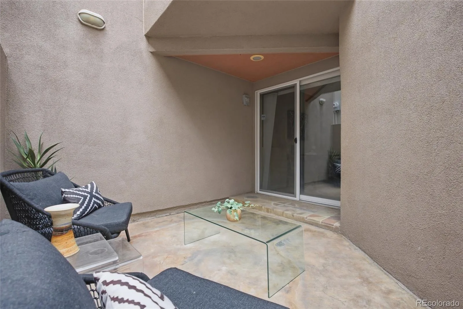 519 Madison Street Denver CO 80206 | MLS #REC8551293 09252026184941 1600 41