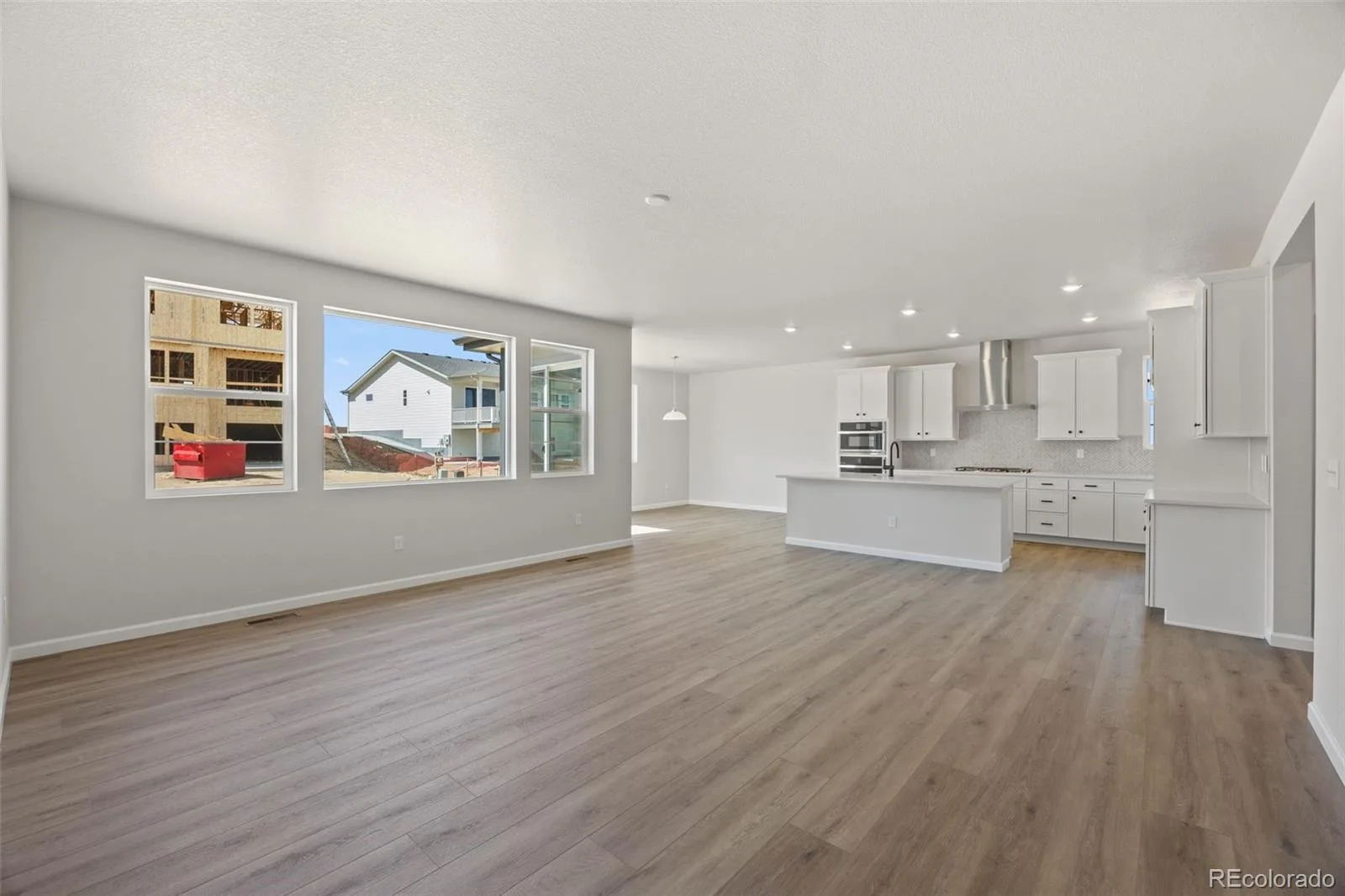 24376 E 35th Drive Aurora CO 80019 | MLS #REC8551469 07142026202601 1600 19