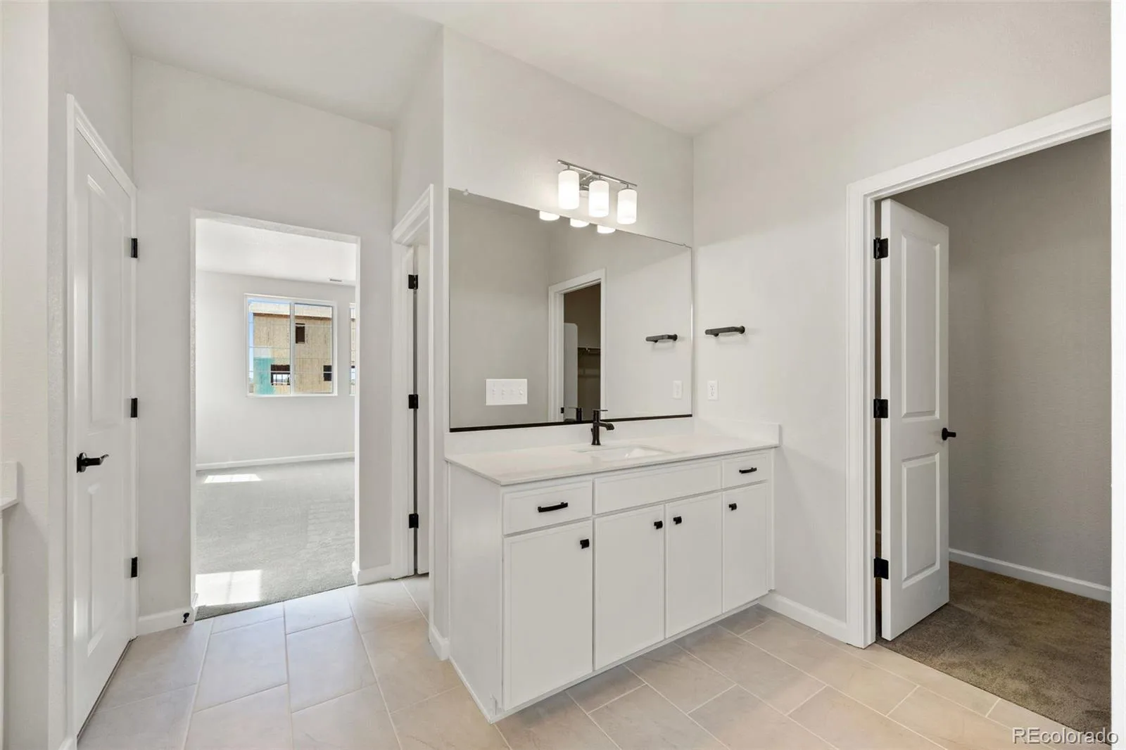 24376 E 35th Drive Aurora CO 80019 | MLS #REC8551469 07142026202601 1600 35