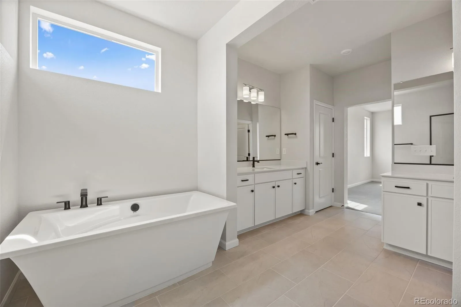 24376 E 35th Drive Aurora CO 80019 | MLS #REC8551469 07142026202601 1600 36