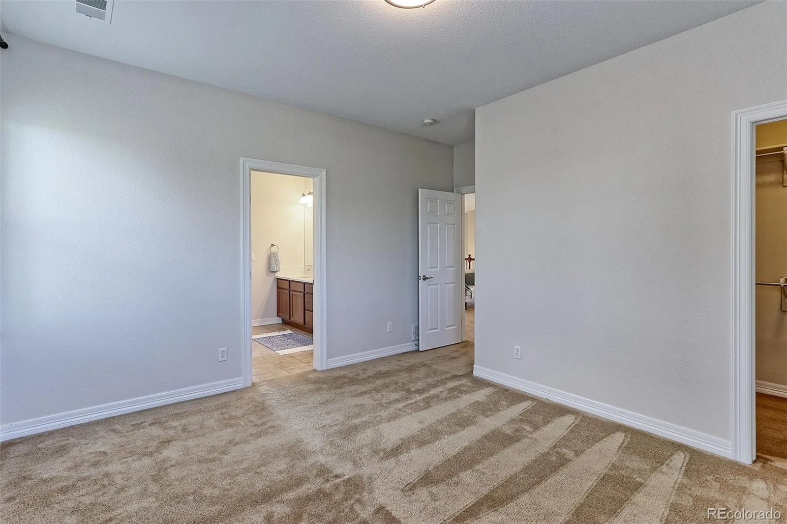 14043 Pinehurst Circle Broomfield CO 80023 | MLS #REC8553069 08212026214638 1600 27