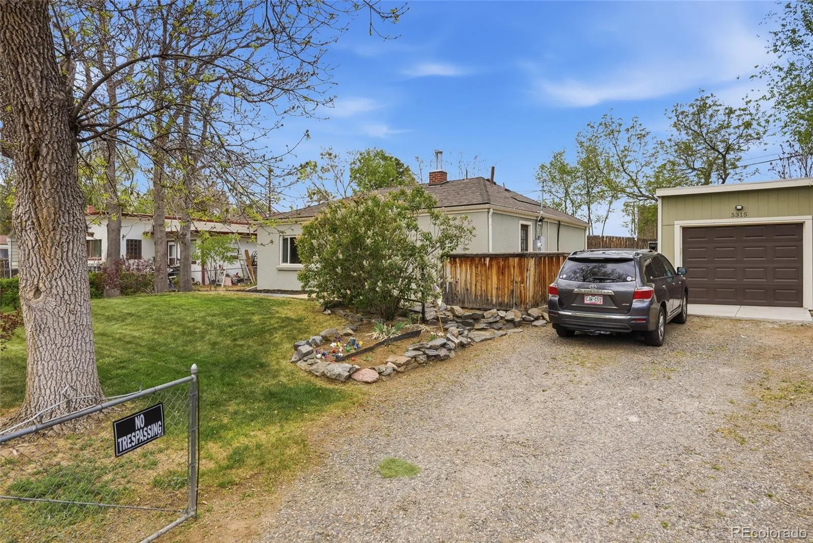 5315 W Shirley Place Lakewood CO 80232 MLS #REC8553152 04302026165135 1600 18