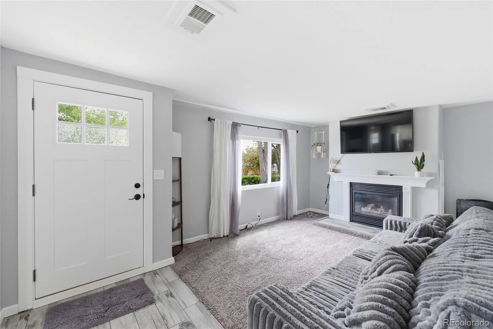 5315 W Shirley Place Lakewood CO 80232 MLS #REC8553152 04302026165135 1600 2