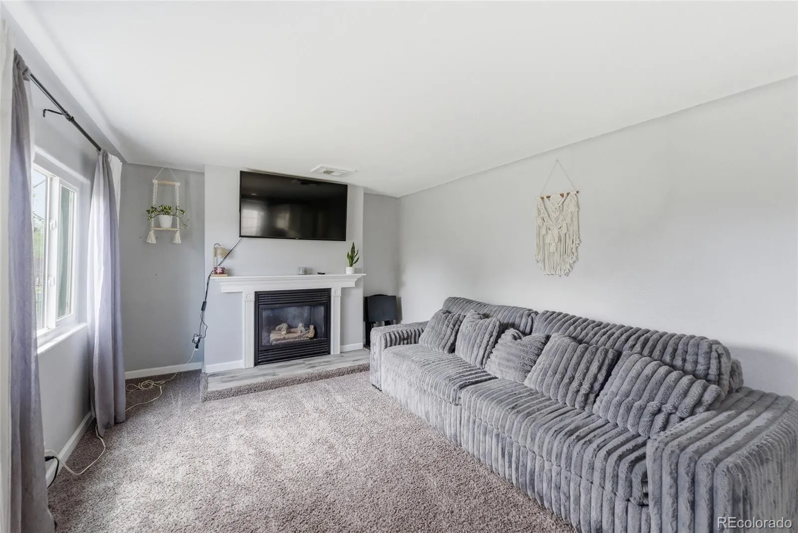 5315 W Shirley Place Lakewood CO 80232 MLS #REC8553152 04302026165135 1600 3