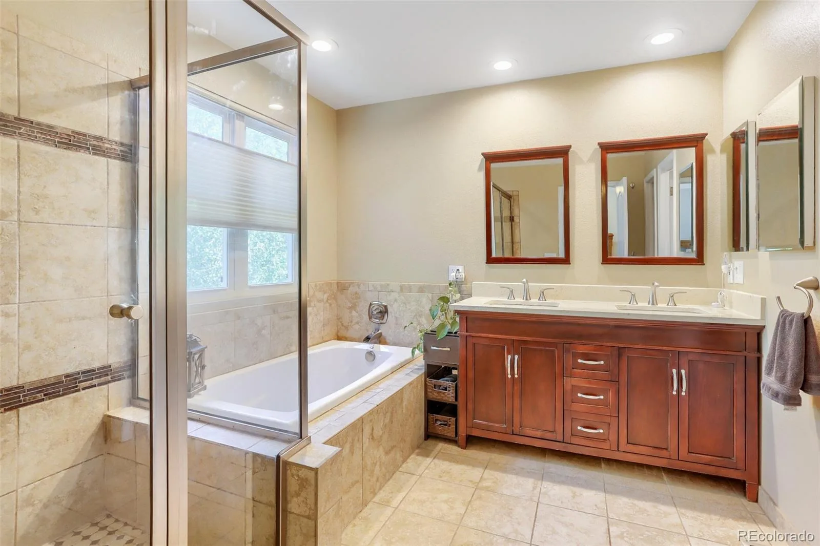14265 W Warren Drive Denver CO 80228 | MLS #REC8554037 08142026005417 1600 23