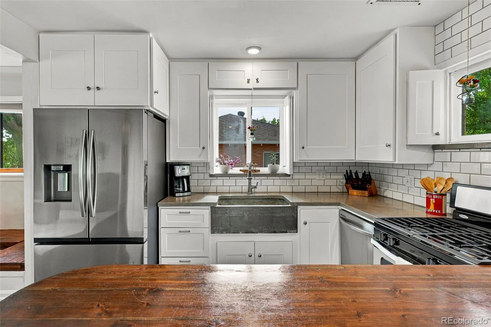 1663 S Vrain Street Denver CO 80219 | MLS #REC8554098 10012026155013 1600 16