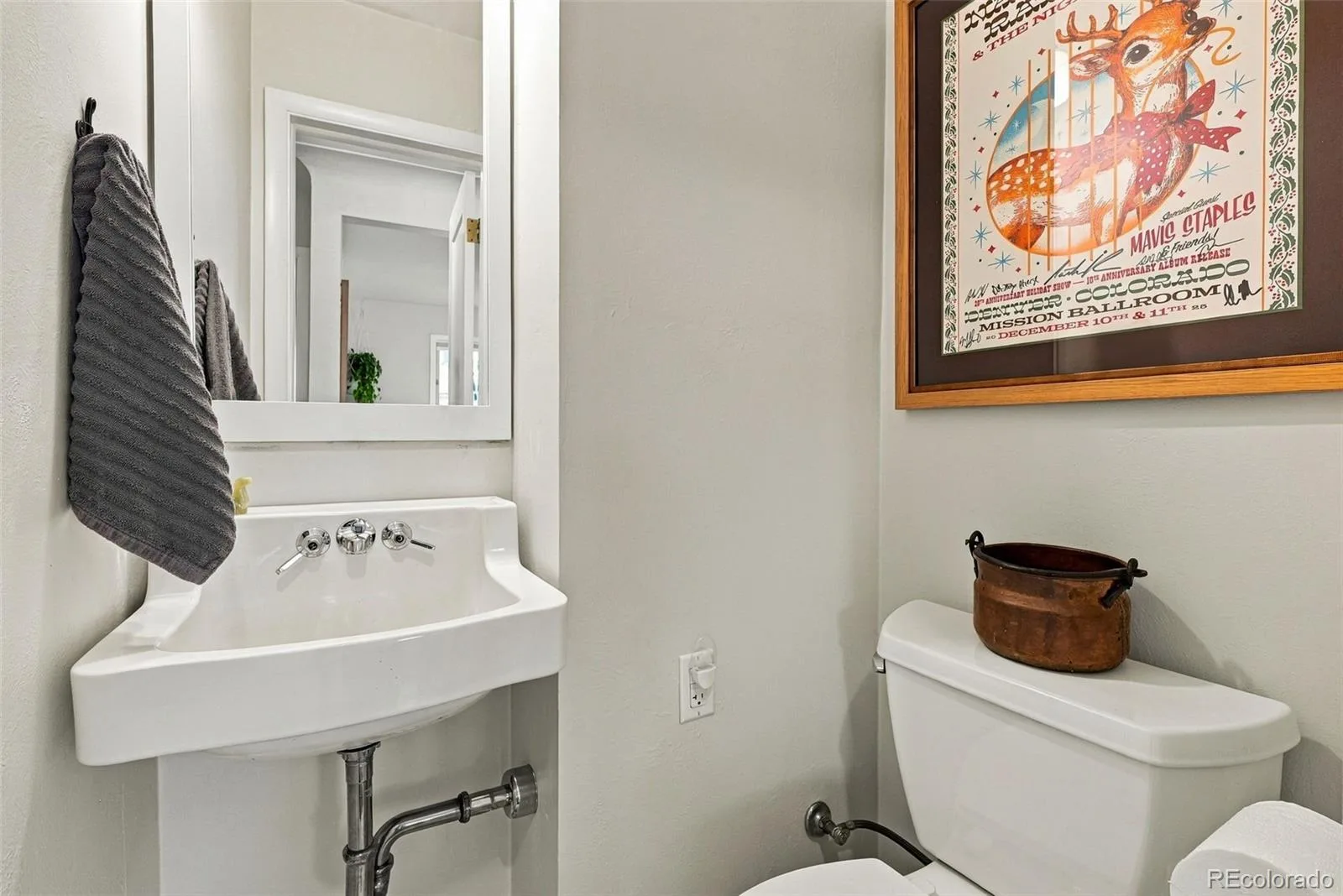 1663 S Vrain Street Denver CO 80219 | MLS #REC8554098 10012026155013 1600 20