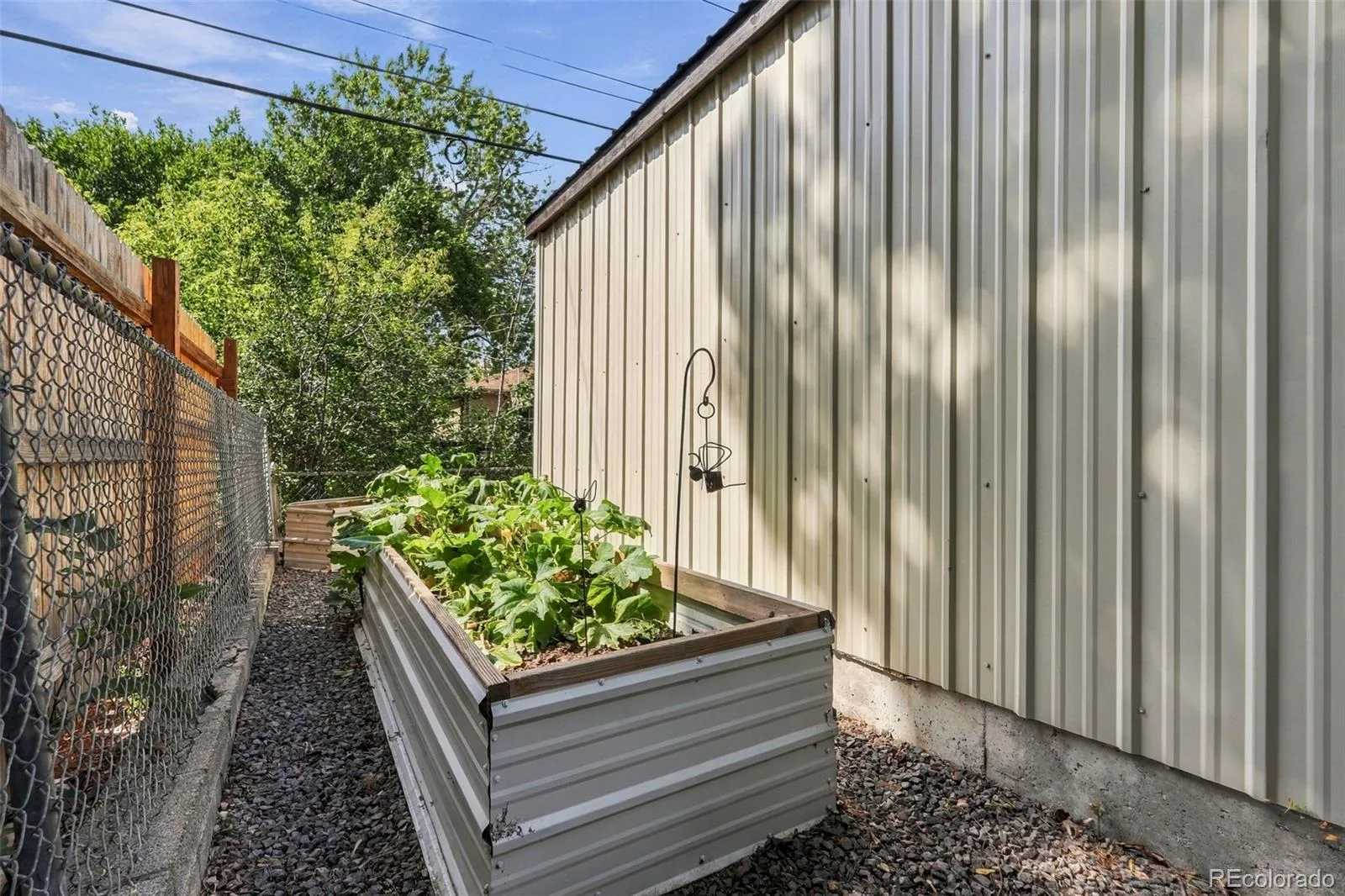 1663 S Vrain Street Denver CO 80219 | MLS #REC8554098 10012026155013 1600 47