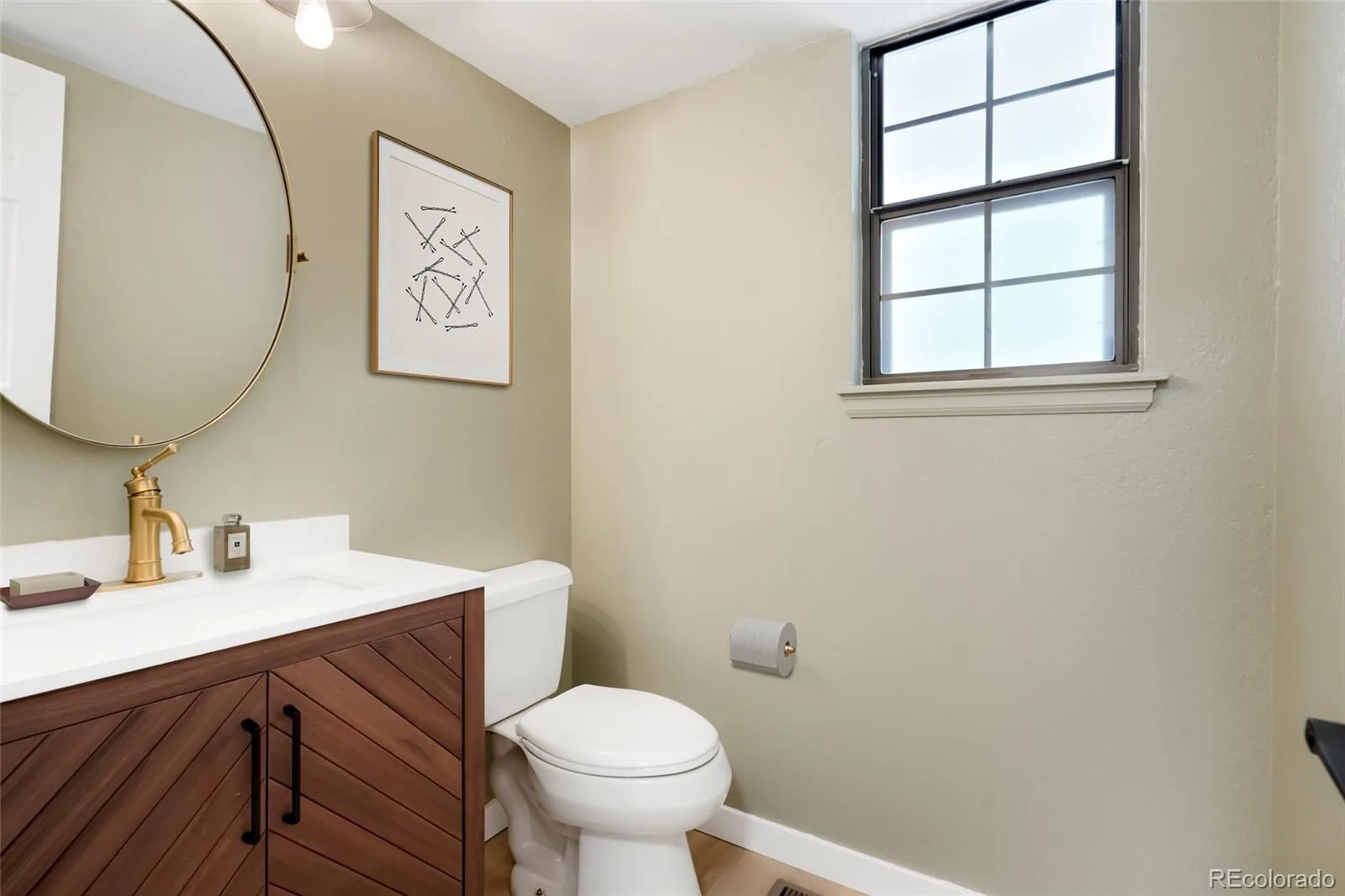 80 S Evanston Way Aurora CO 80012 | MLS #REC8557380 08142026152606 1600 5
