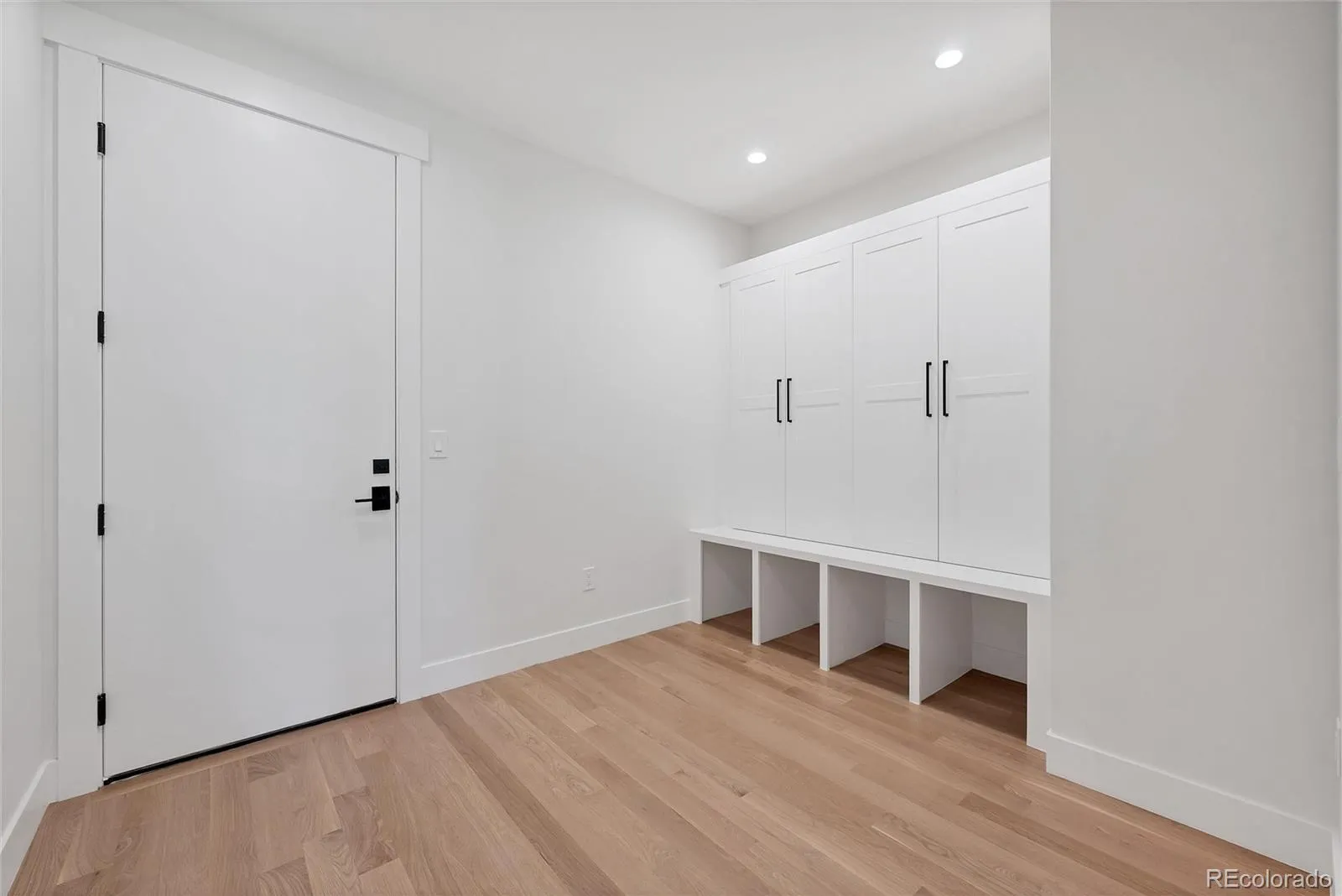 1035 N Leyden Street Denver CO 80220 MLS #REC8558167 05252026204824 1600 15