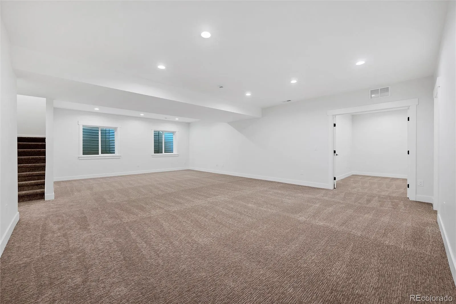 1035 N Leyden Street Denver CO 80220 MLS #REC8558167 05252026204824 1600 22