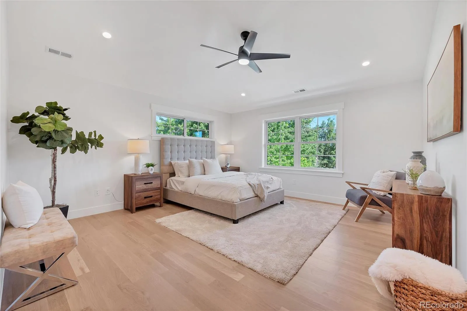 1035 N Leyden Street Denver CO 80220 MLS #REC8558167 05252026204824 1600 9