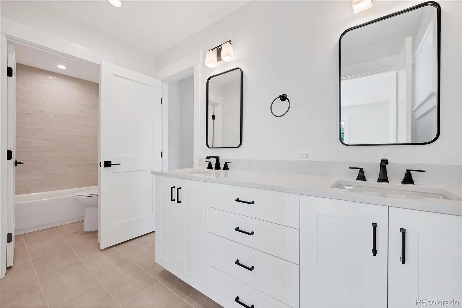 1035 N Leyden Street Denver CO 80220 | MLS #REC8558167 09232026213956 1600 19