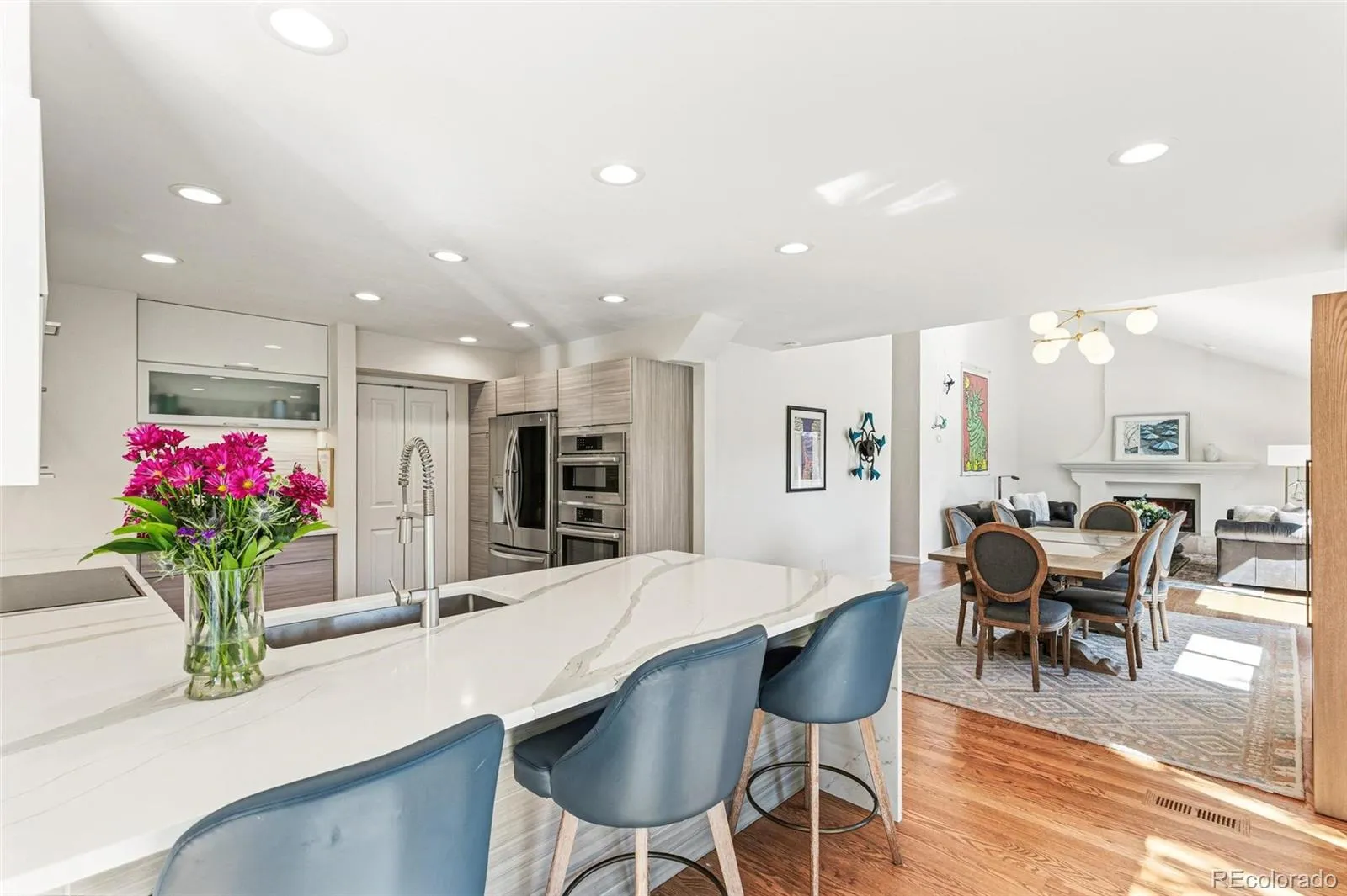 6096 S Alton Way Greenwood Village CO 80111 MLS #REC8559529 05092026022530 1600 11