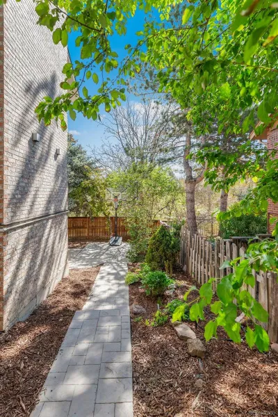 6096 S Alton Way Greenwood Village CO 80111 MLS #REC8559529 05092026022530 800 43