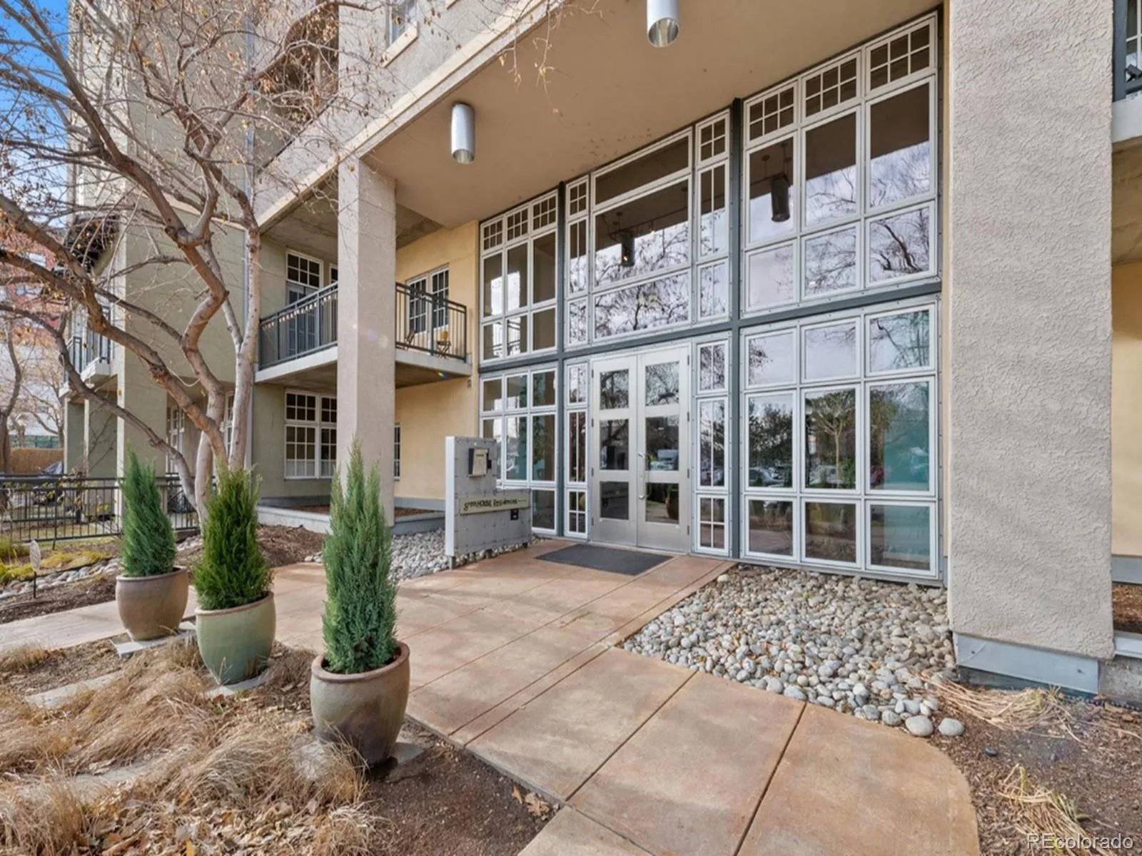 275 S Harrison Street #107 Denver CO 80209 | MLS #REC8560834 08202026180954 1600 28
