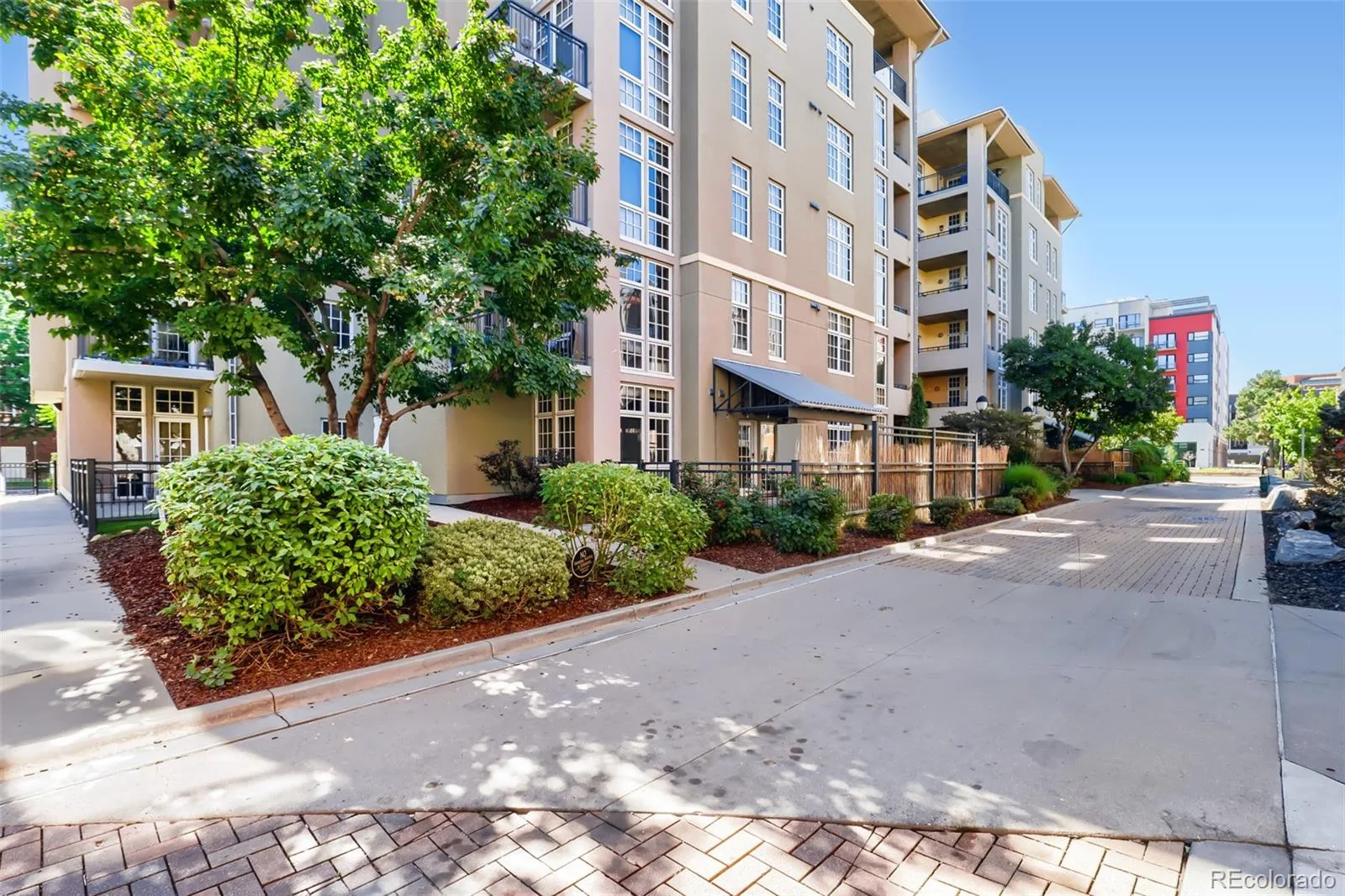 275 S Harrison Street #107 Denver CO 80209 | MLS #REC8560834 08202026180954 1600 33