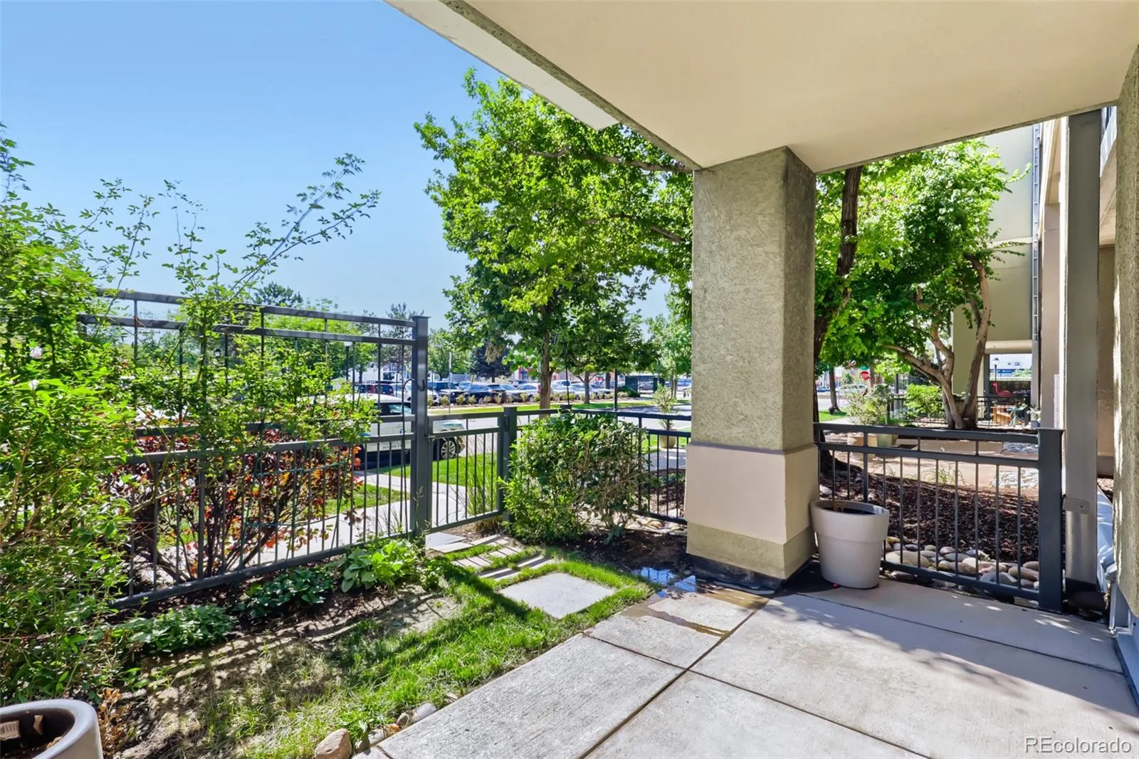 275 S Harrison Street #107 Denver CO 80209 | MLS #REC8560834 08202026180954 1600 4
