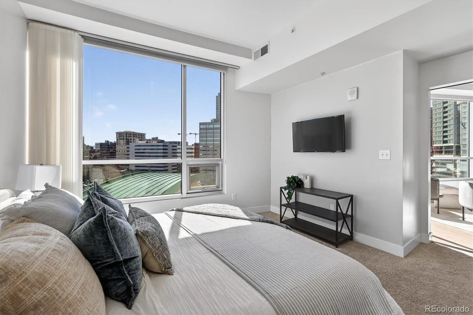2001 Lincoln Street #810 Denver CO 80202 MLS #REC8560941 07212026032908 1600 35