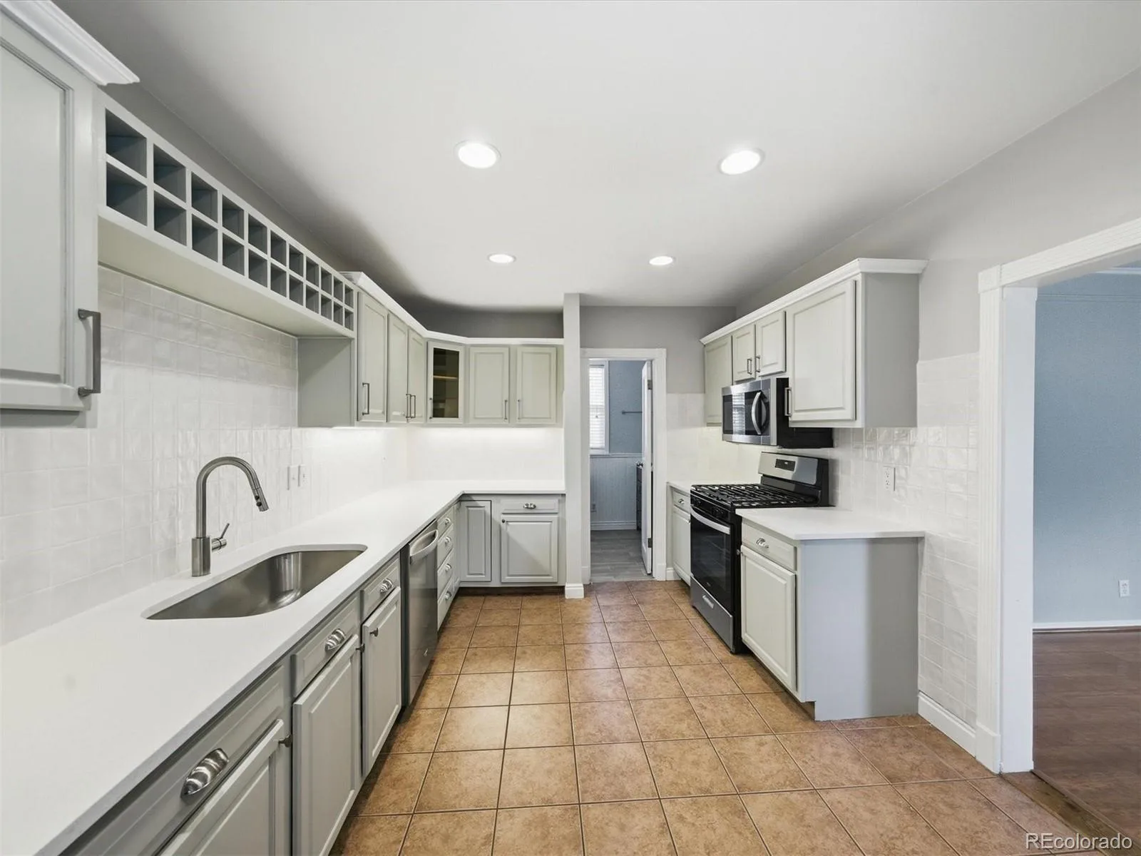 4245 S Clarkson Street Englewood CO 80113 | MLS #REC8561322 07162026014529 1600 5