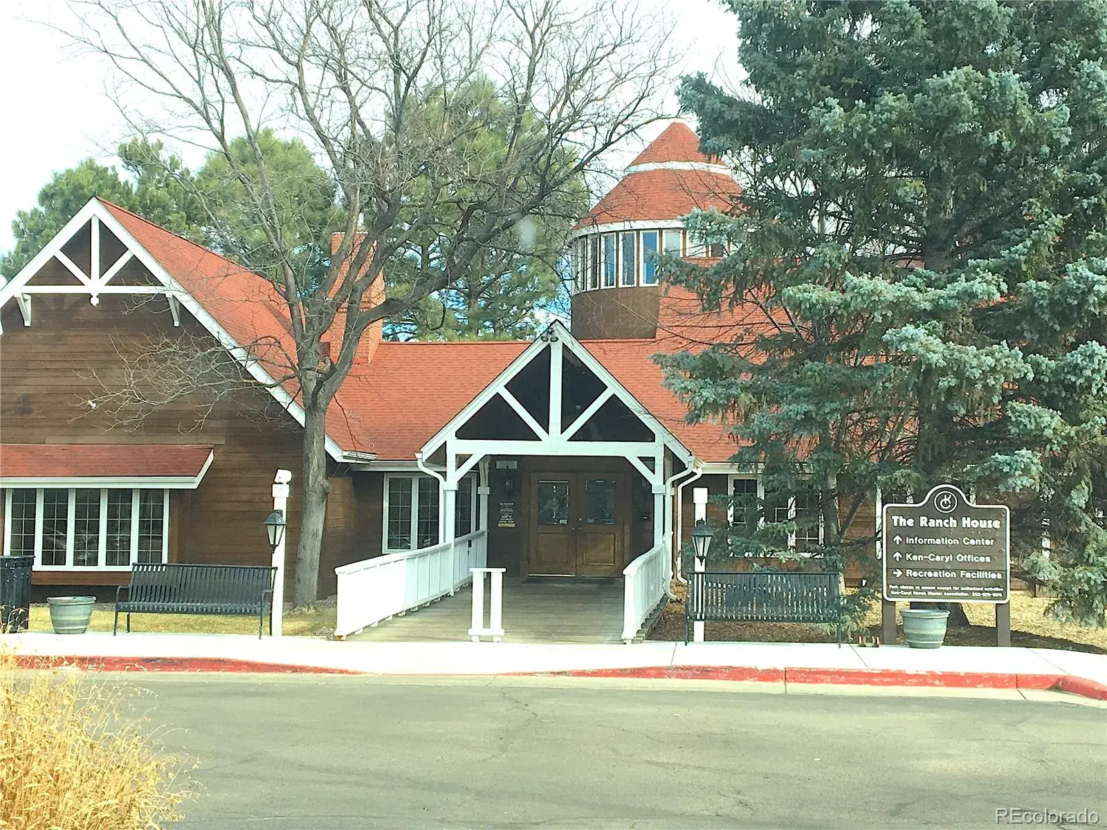 11104 W San Juan Range Road Littleton CO 80127 MLS #REC8561522 03062026220948 1600 34