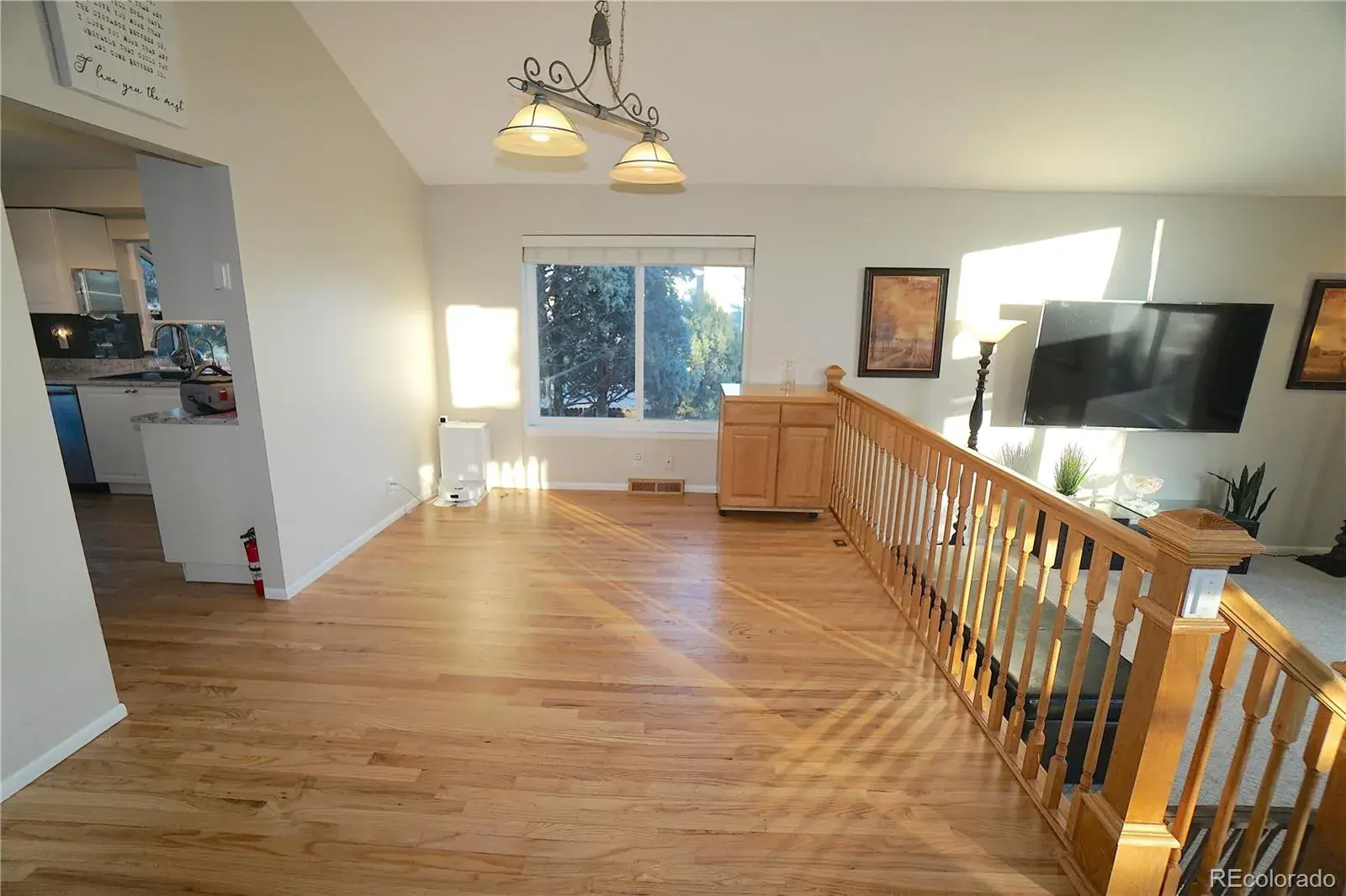 11104 W San Juan Range Road Littleton CO 80127 MLS #REC8561522 03062026220948 1600 8