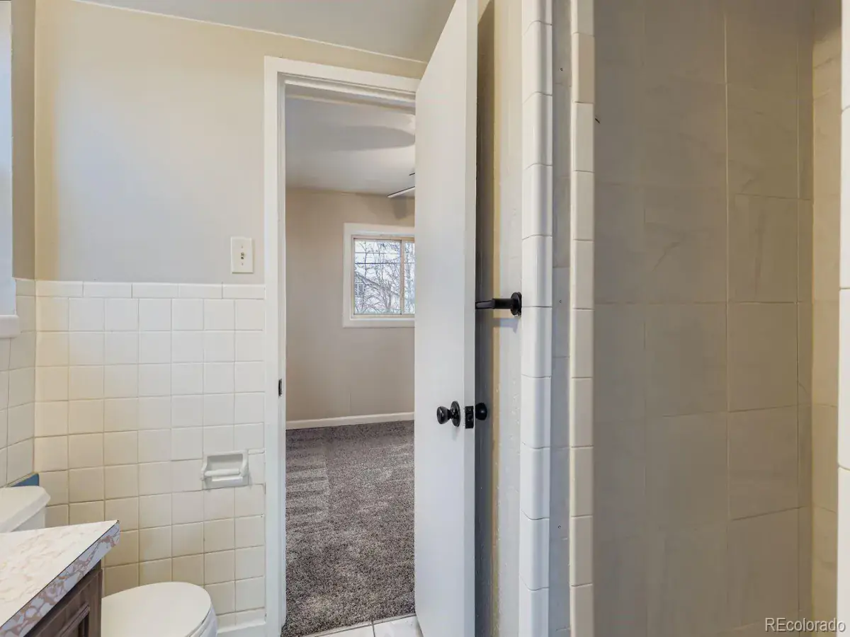 929 Quentin Street Aurora CO 80011 MLS #REC8563849 01102026010130 1200 15